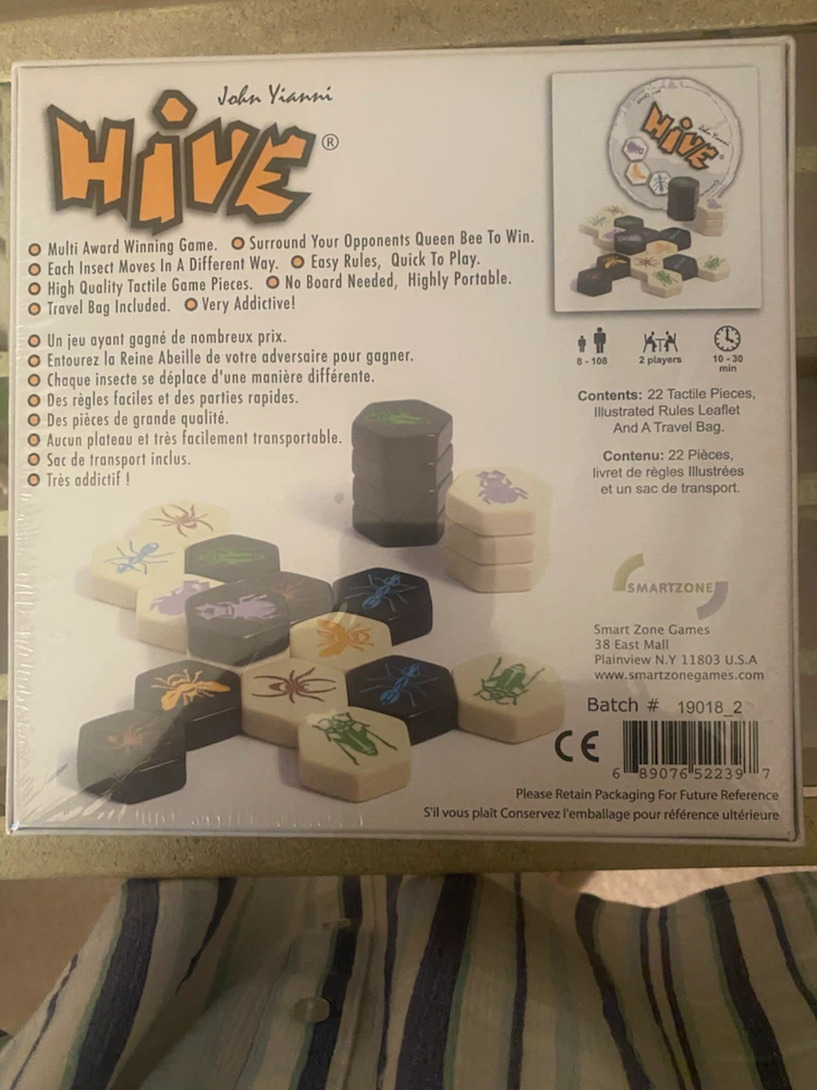 Hive Board Game - photo 2
