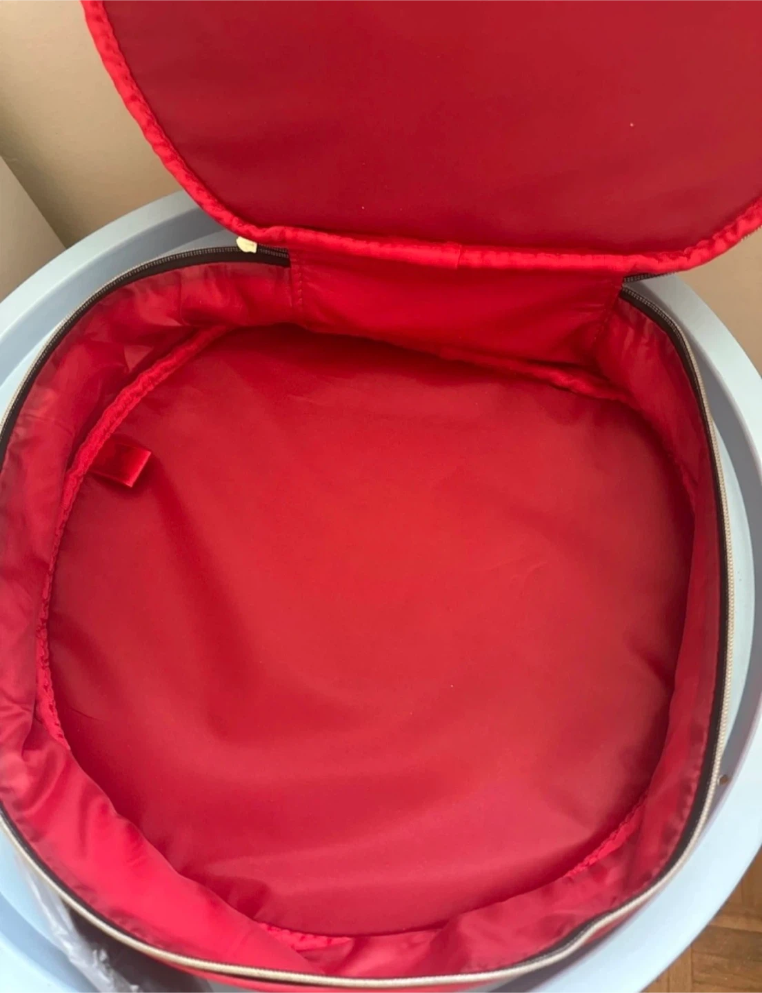 Elizabeth Arden Cosmetic Bag - photo 4