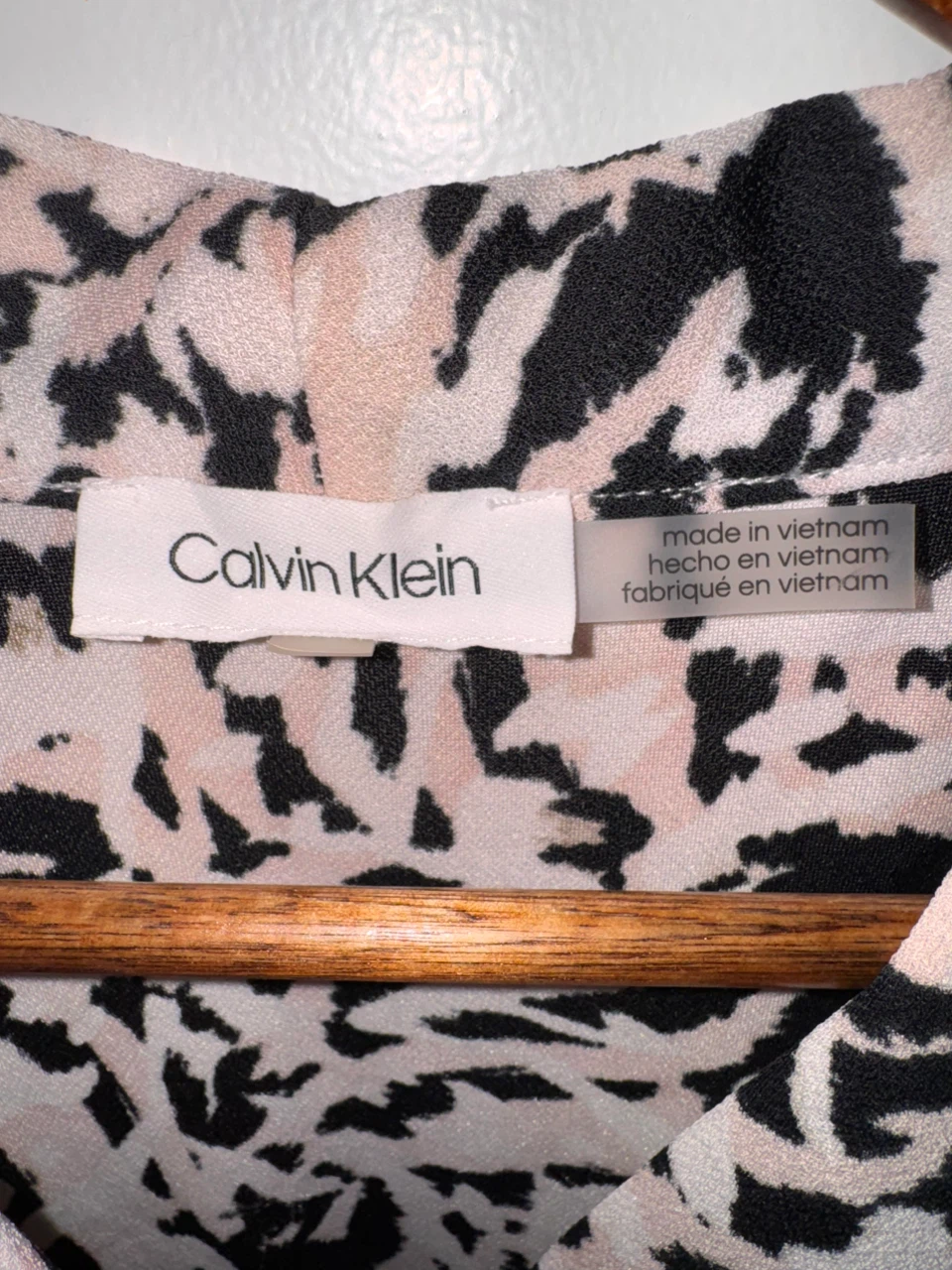 Calvin Klein Sleeveless Print Blouse - photo 3