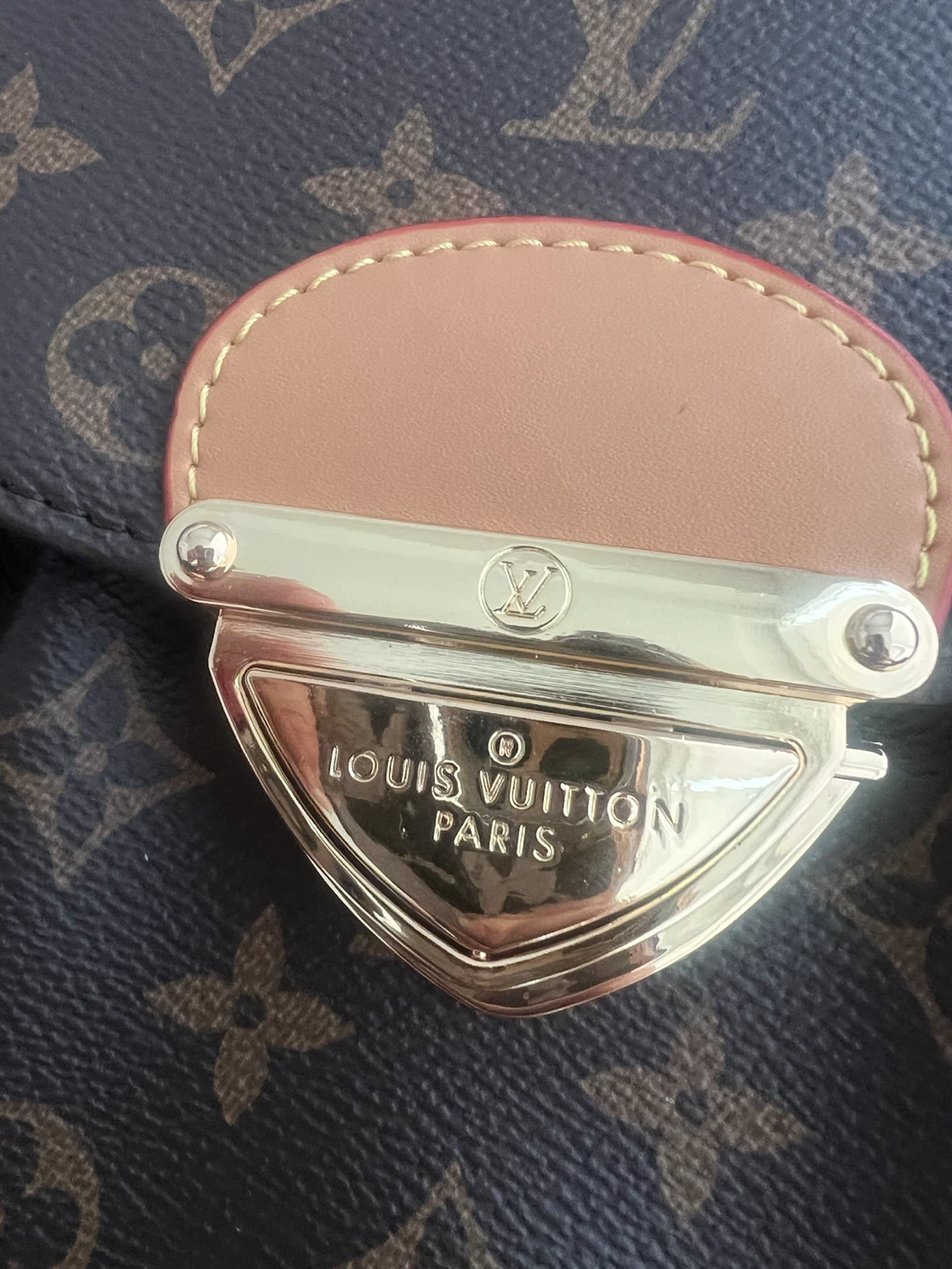 Louis Vuitton Monogram Shoulder Bag - photo 2