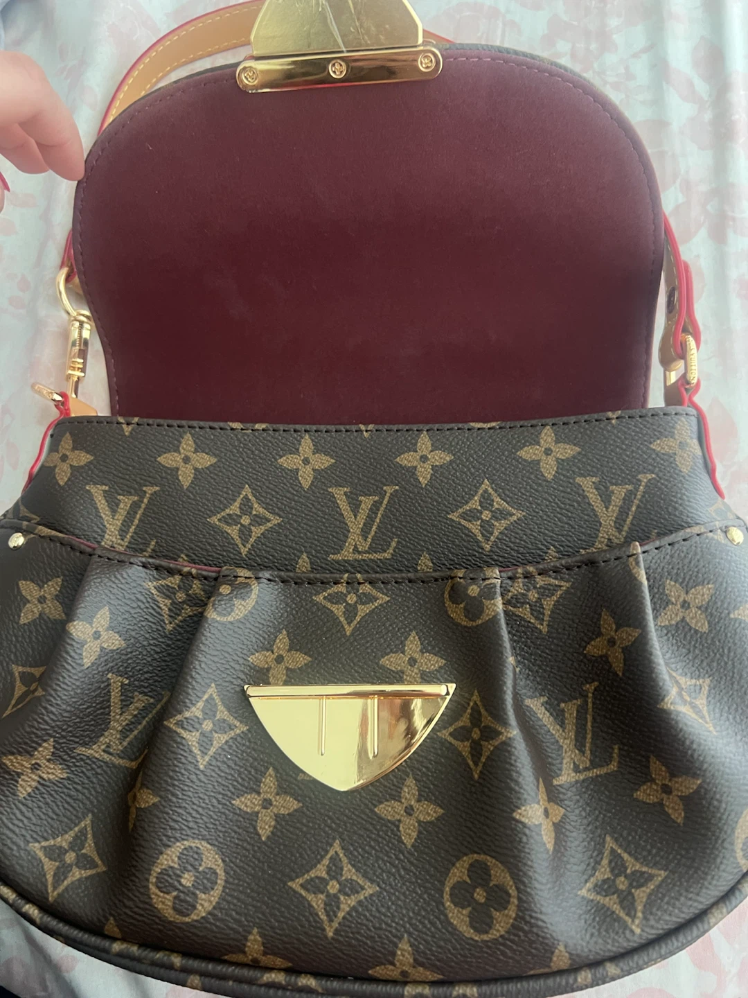 Louis Vuitton Monogram Shoulder Bag - photo 4