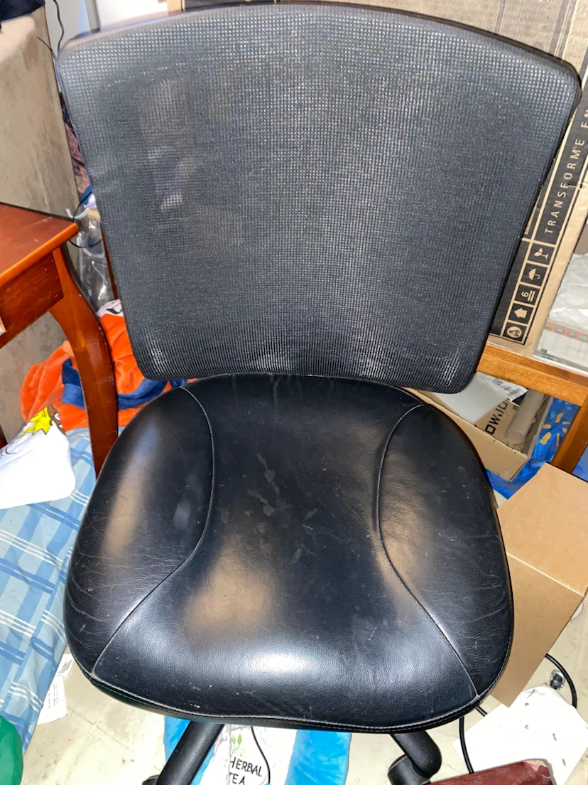 Black Mesh Office Chair