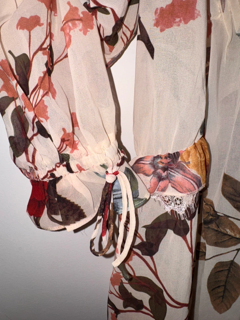 Buffalo David Bitton Floral Print Sheer Blouse S/P - photo 4