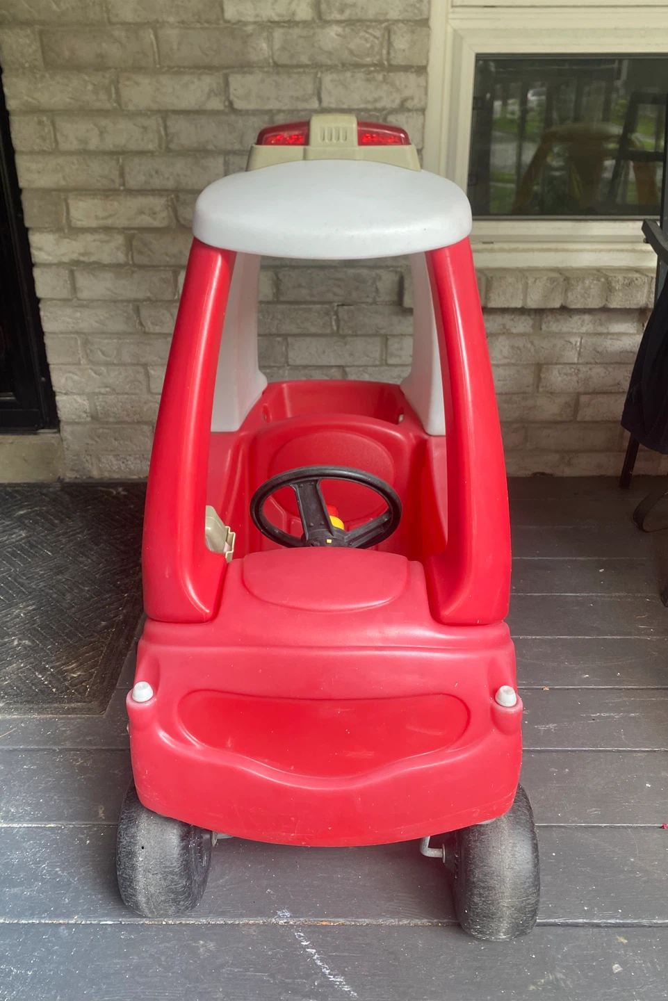 Little Tikes ride & rescue cozy coupe car - photo 2