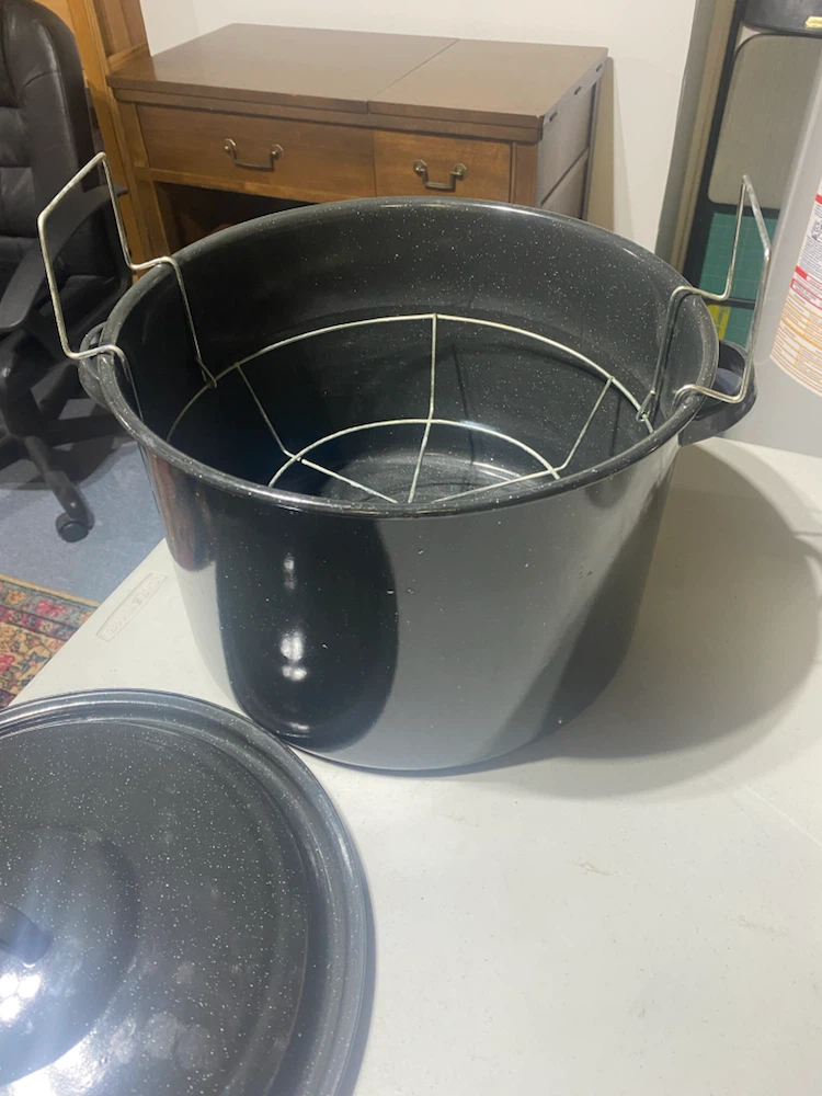 Large Stock Pot with Rack - photo 2