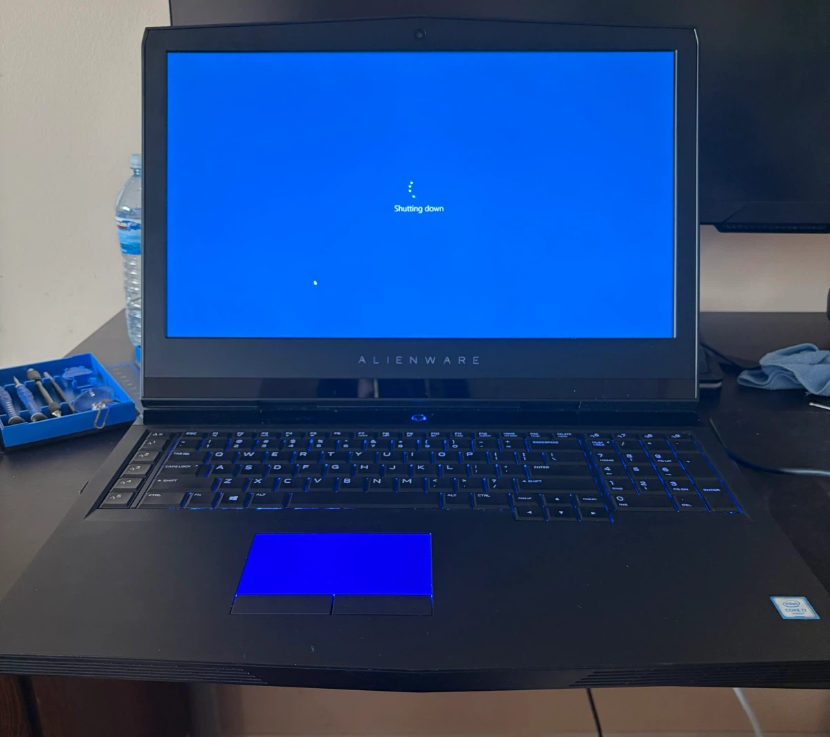 Alienware 17 R4 Gaming Laptop – $250 - photo 2