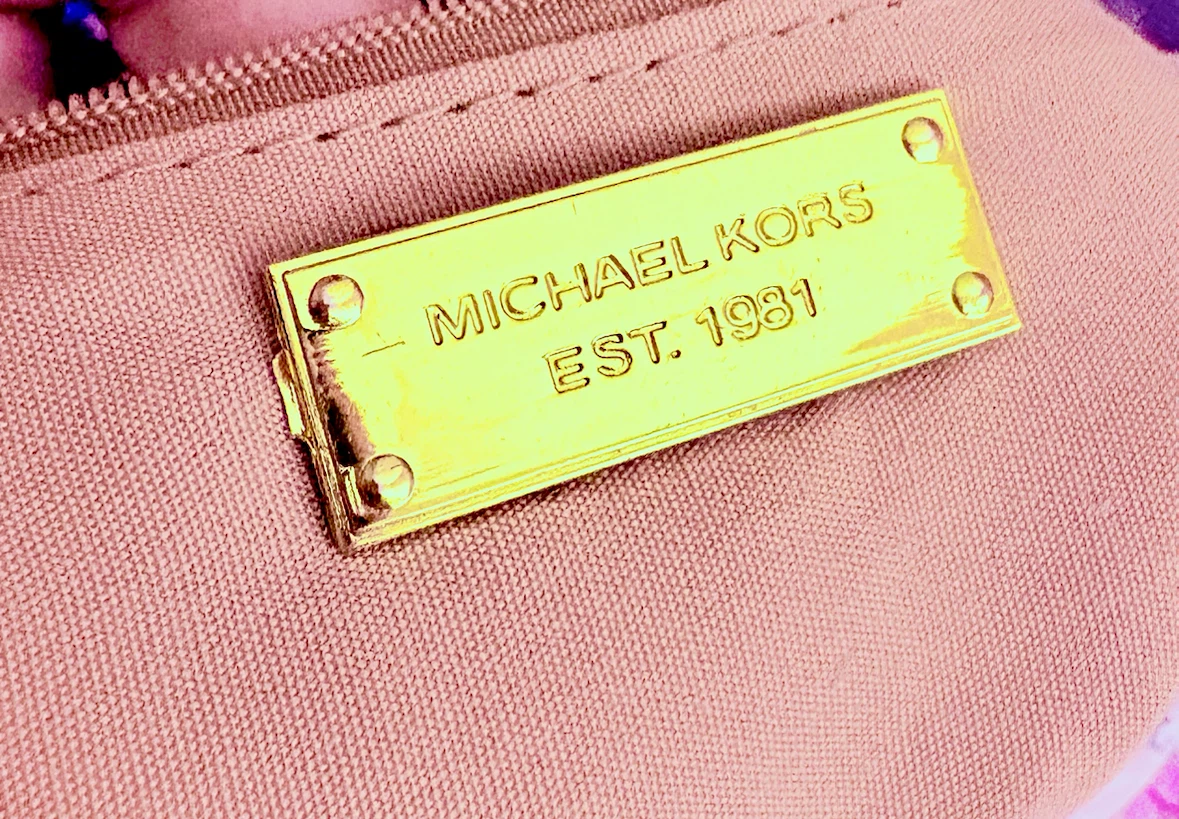$40! Michael Kors Studded Bag and Thong Sandals Set - photo 4