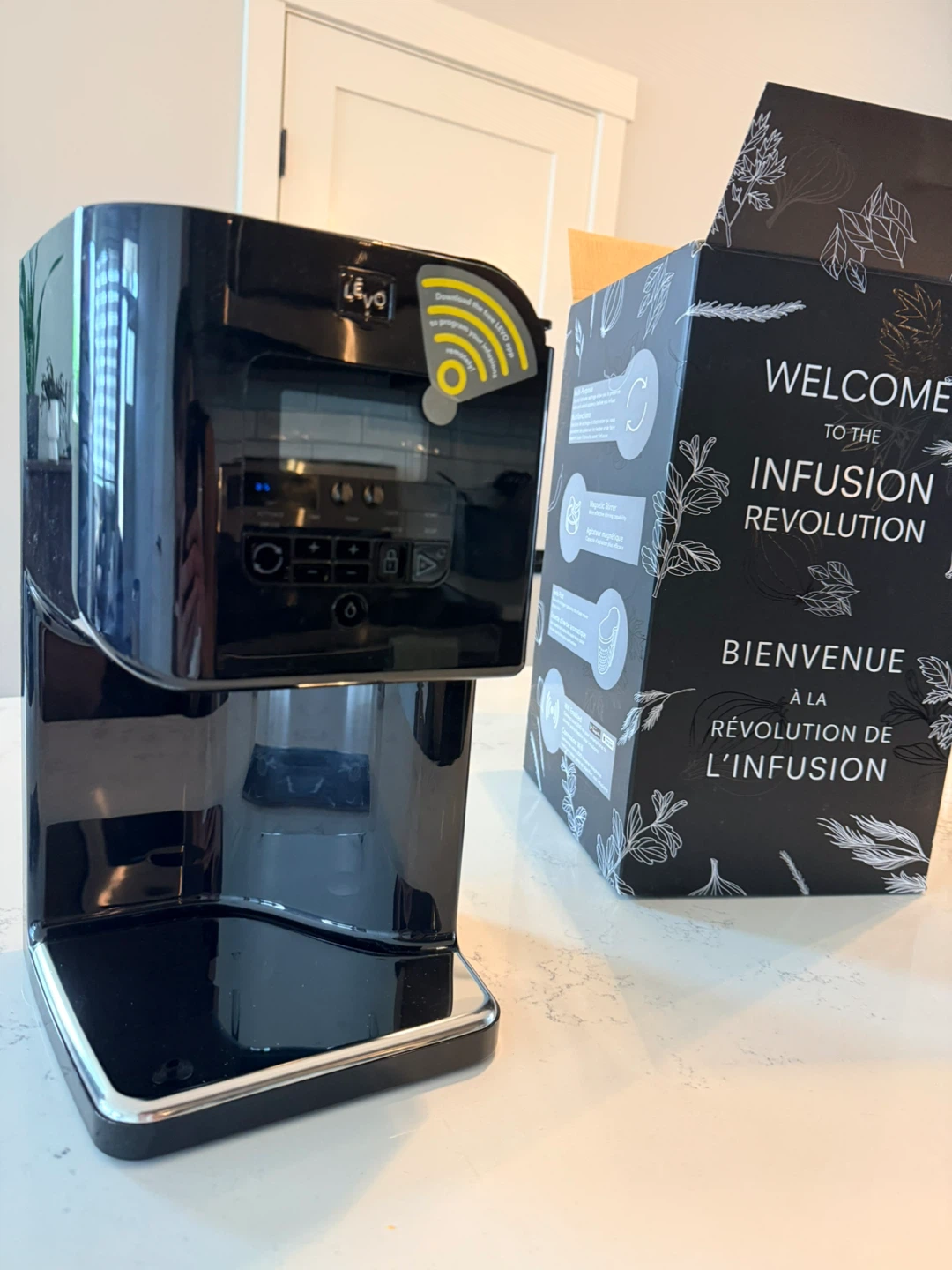 BRAND NEW LEVO II Herb & Oil Infuser