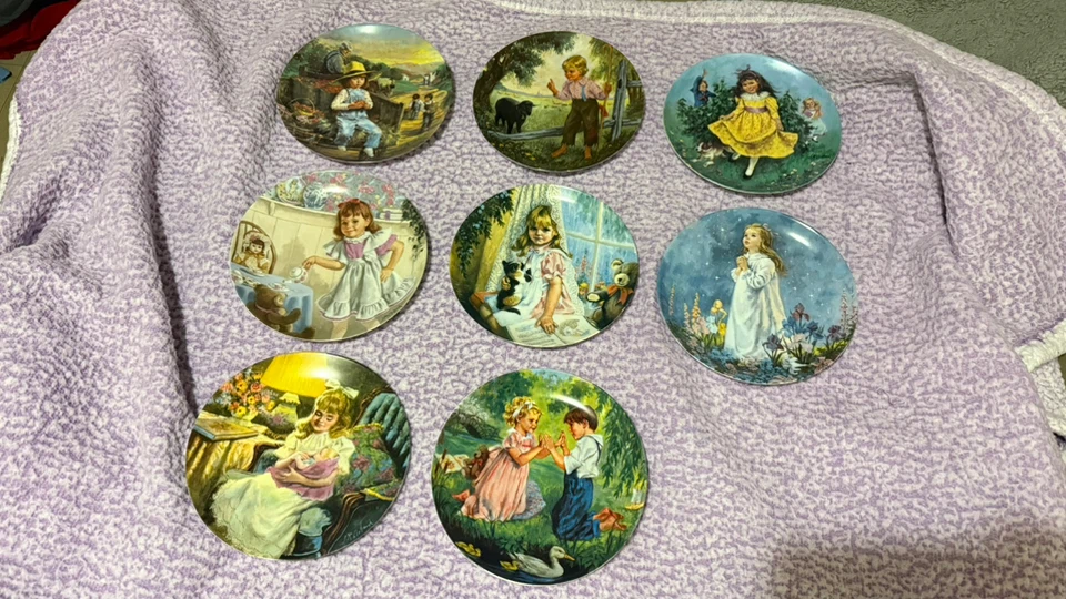 Set of 7 Decorative Collector Plates