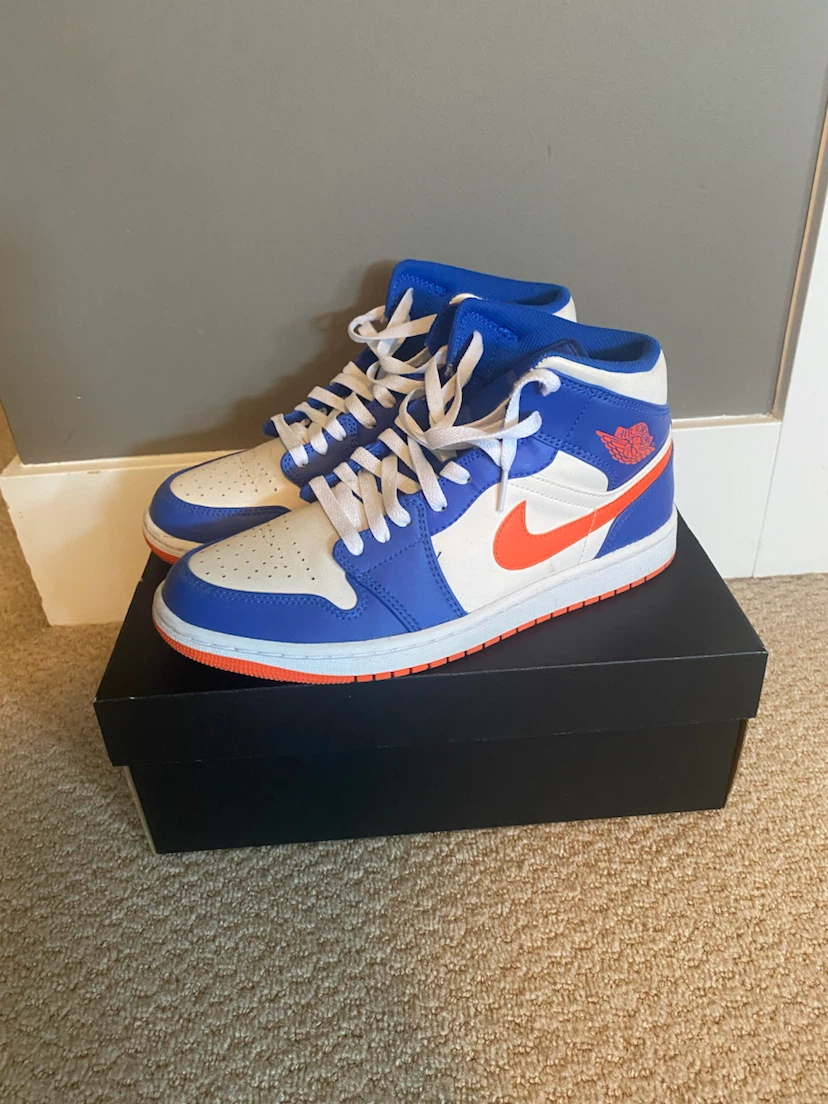 Air Jordan 1 Mid SE "Dynamic Yellow" Sneakers - photo 2