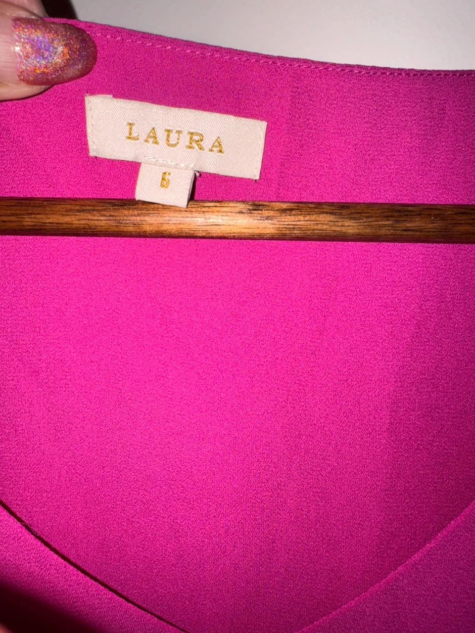 Laura Pink V-Neck Sleeveless Top - Size 6 - photo 3