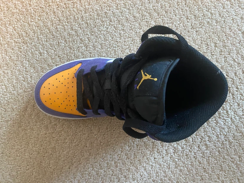 Air Jordan 1 Mid SE “Lakers” - photo 5