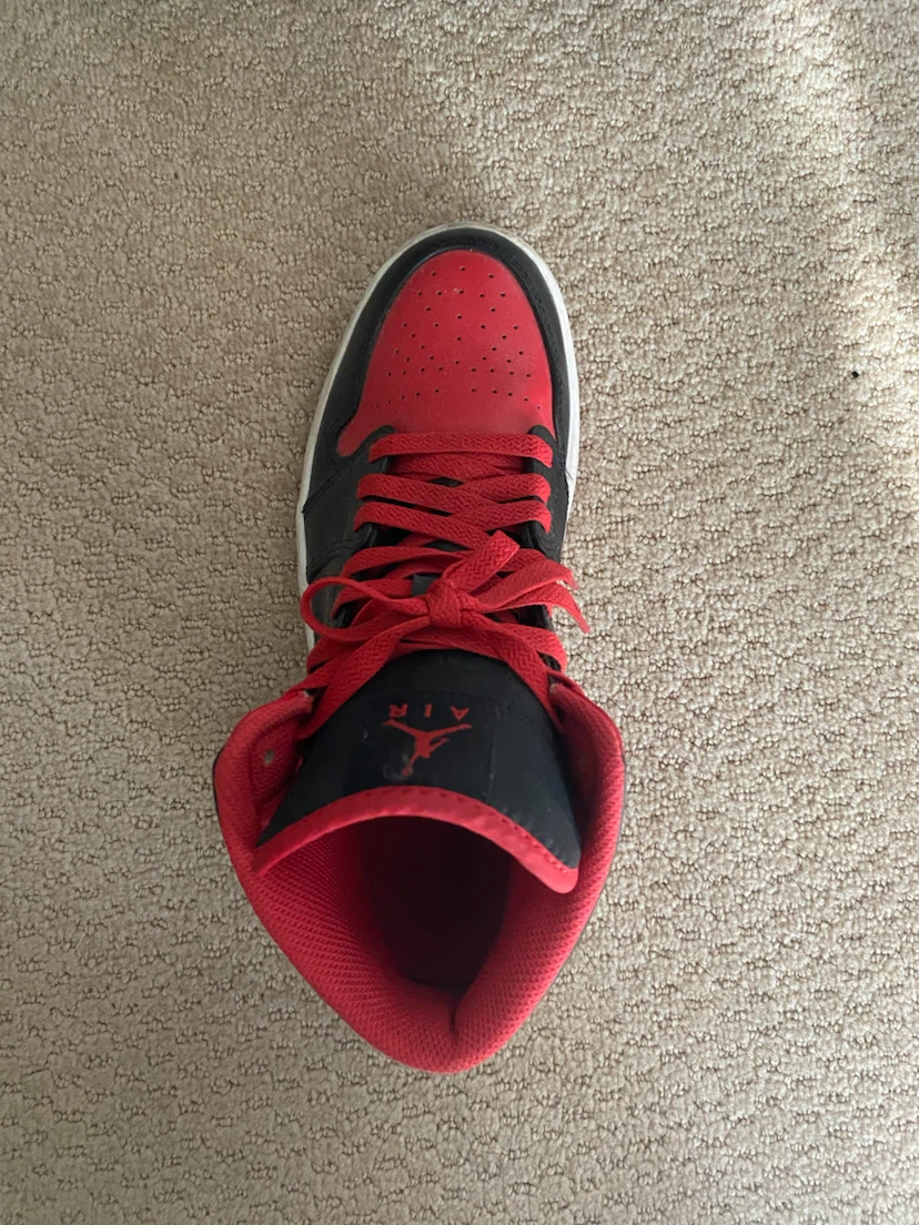 Air Jordan 1 Mids SE Black and Red - photo 3