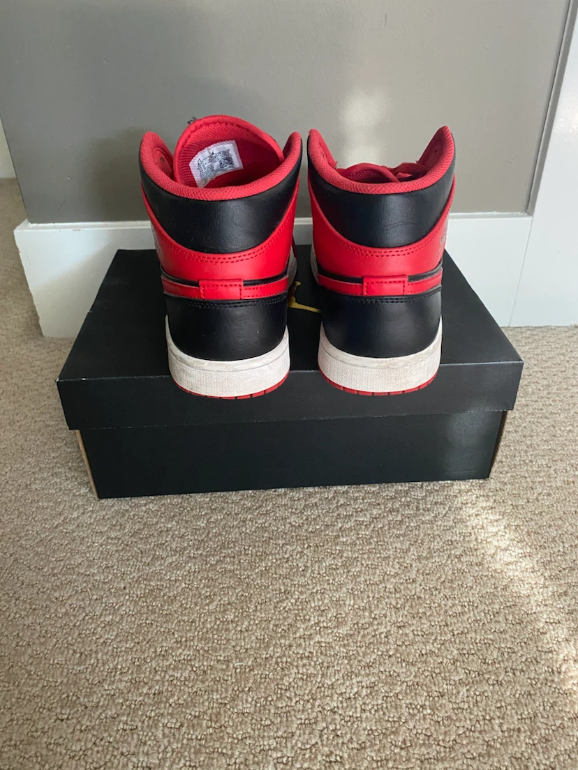 Air Jordan 1 Mids SE Black and Red - photo 5