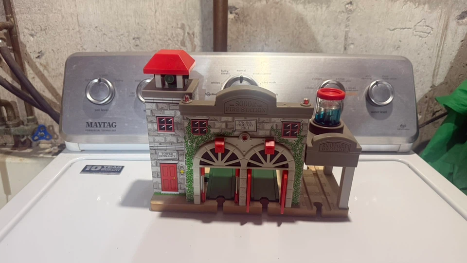 Thomas the train lot - photo 3