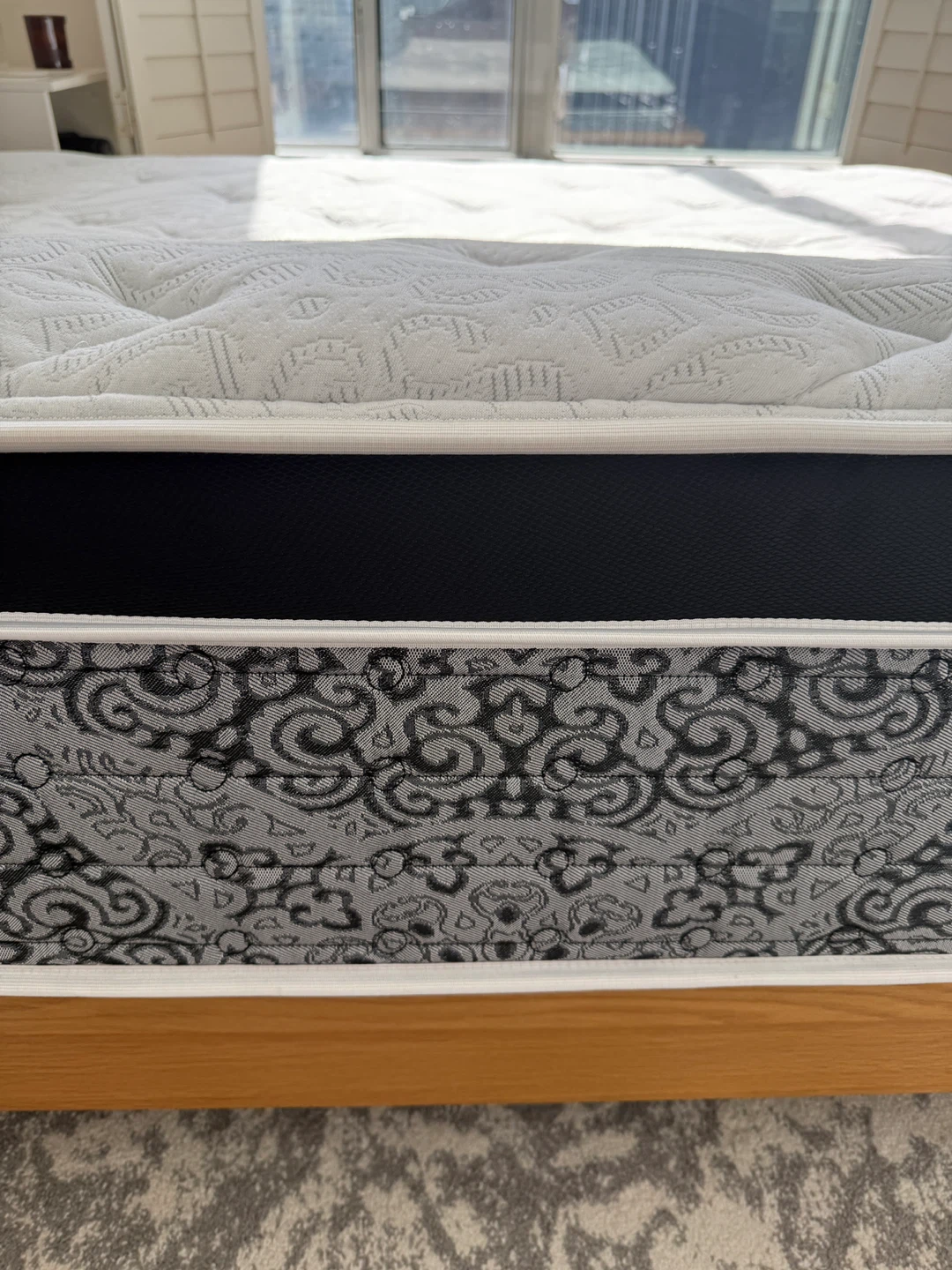 Kingsdown Studio Clairmont Mattress - Plush - Queen - Like new! - photo 4