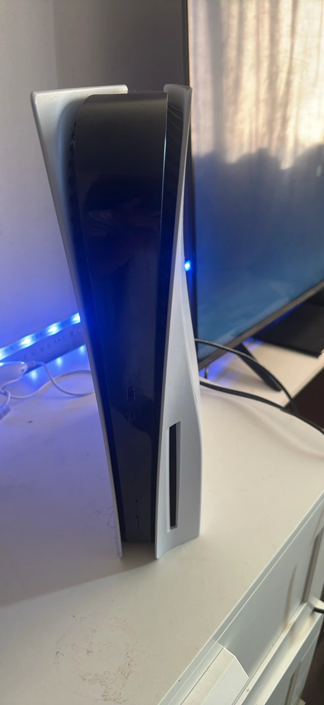 Ps5 + controller ( price negotiable) - photo 3