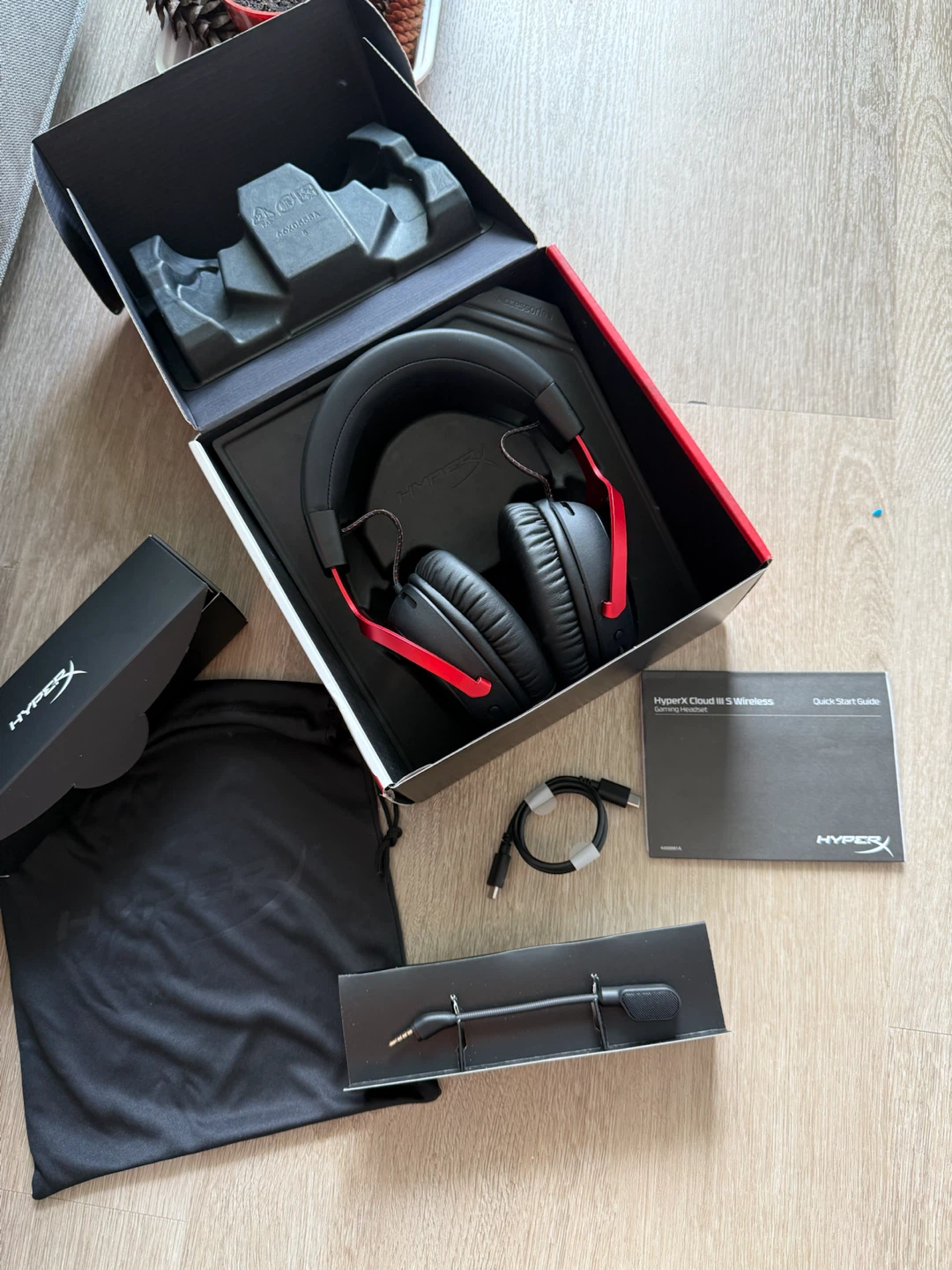 HyperX Cloud III 5 Wireless Gaming Headset