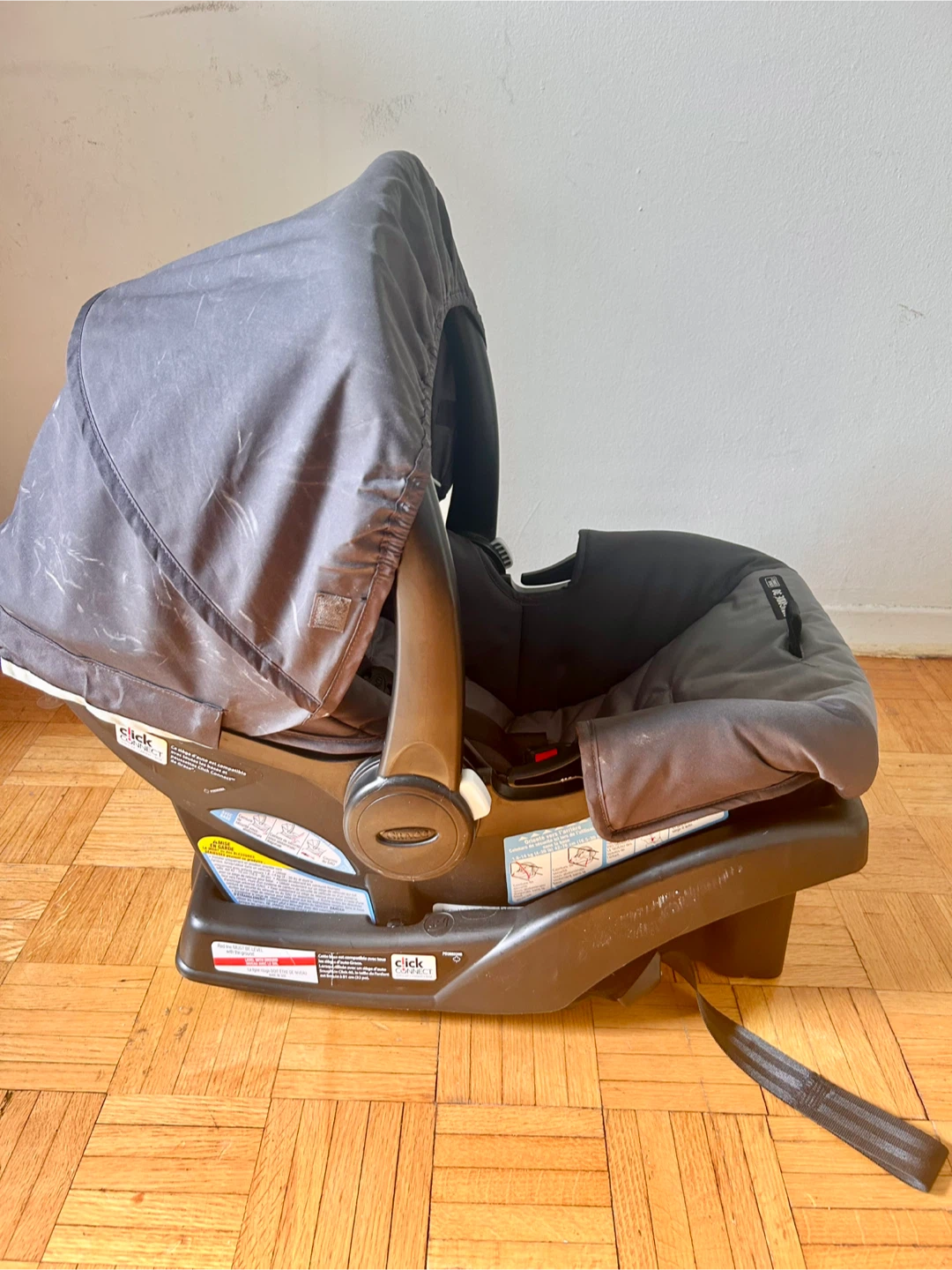 Graco SnugRide 30 Infant Car Seat - photo 2