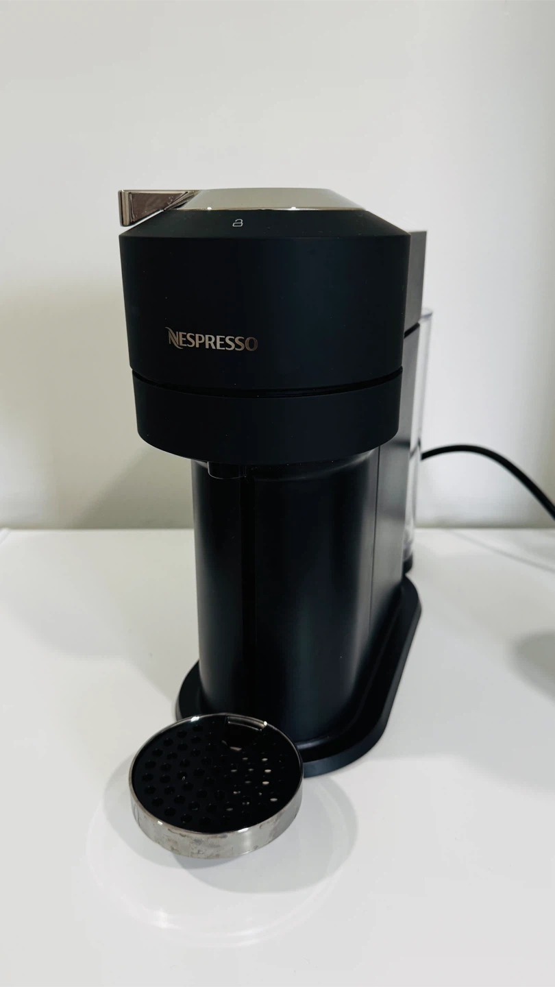 Nespresso Vertuo Next Coffee Machine with Aeroccino Milk Frother - photo 5