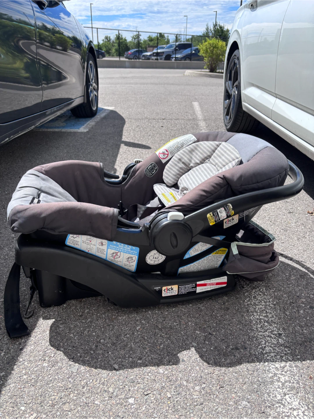 Evenflo SnugRide 30 Infant Car Seat