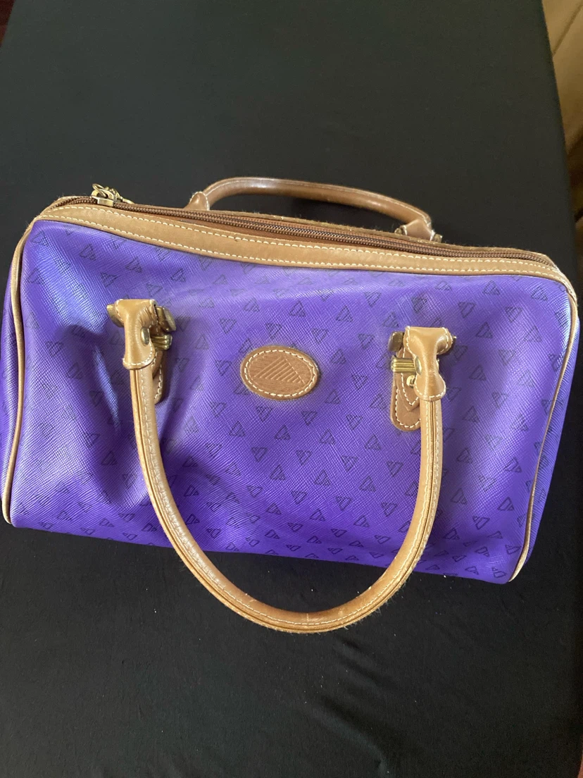Liz Claiborne Purple satchel handbag
