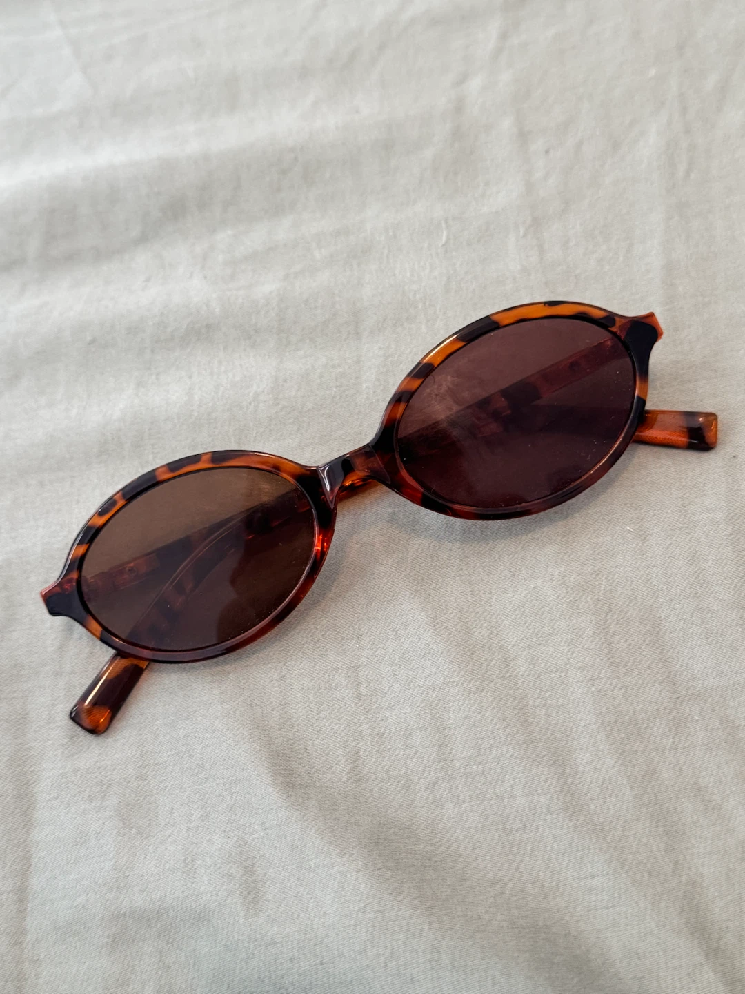 Tortoiseshell Oval Sunglasses
