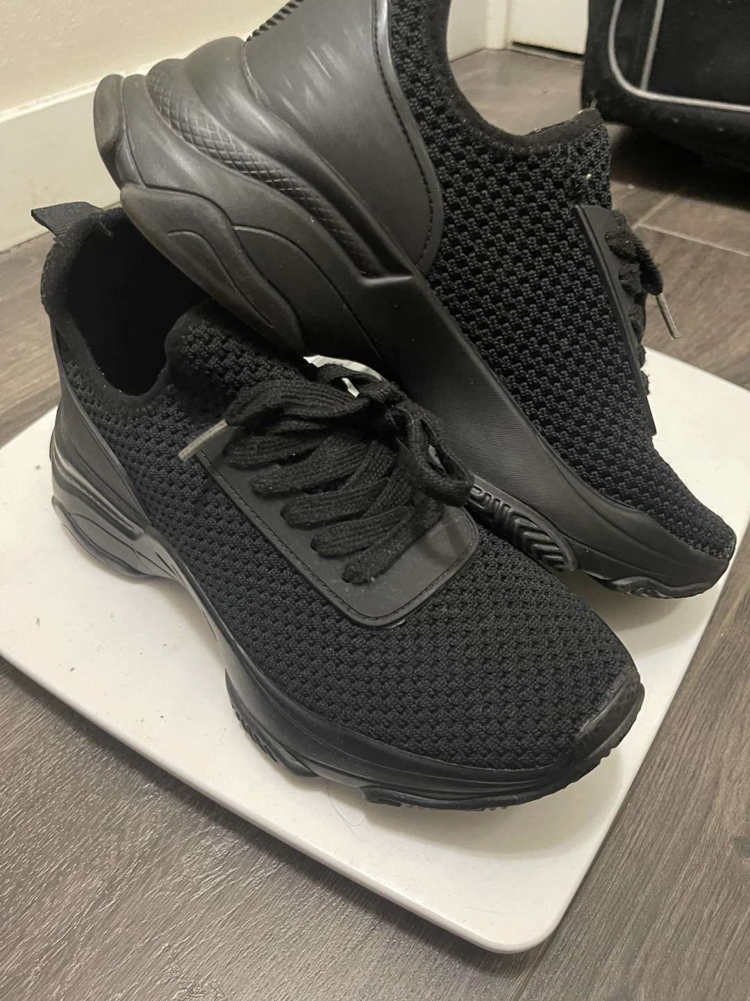 Black Mesh Sneakers - photo 4