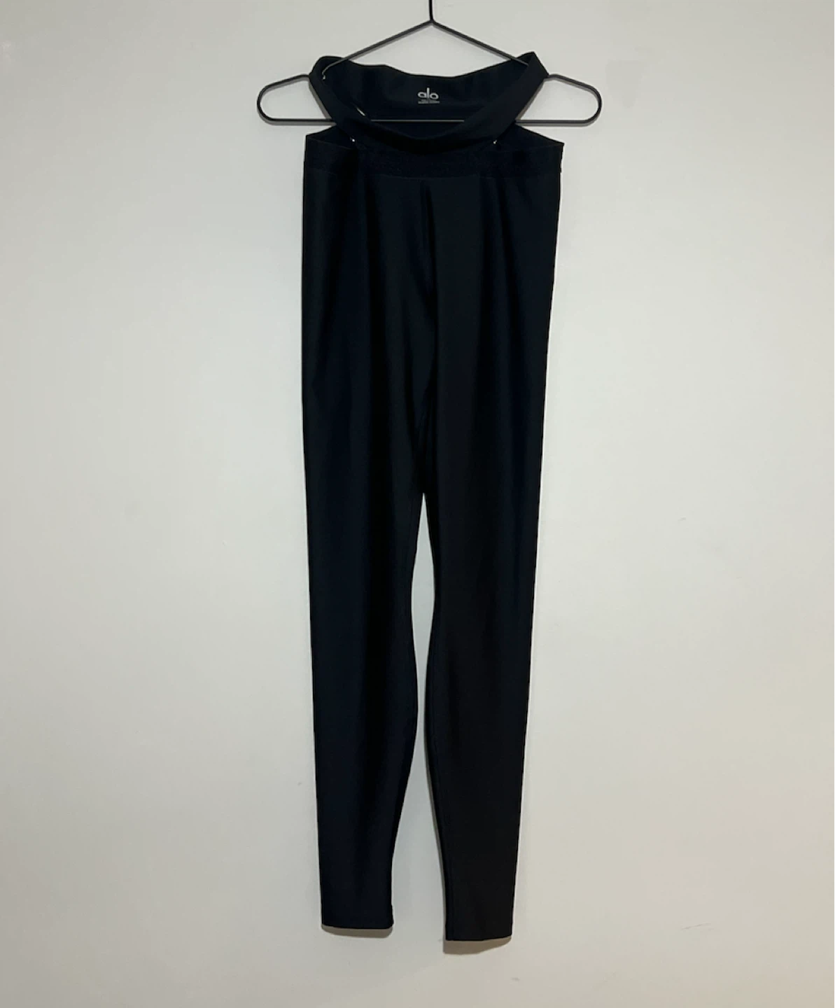 Alo Yoga Black Leggings with Cut-Out Waist