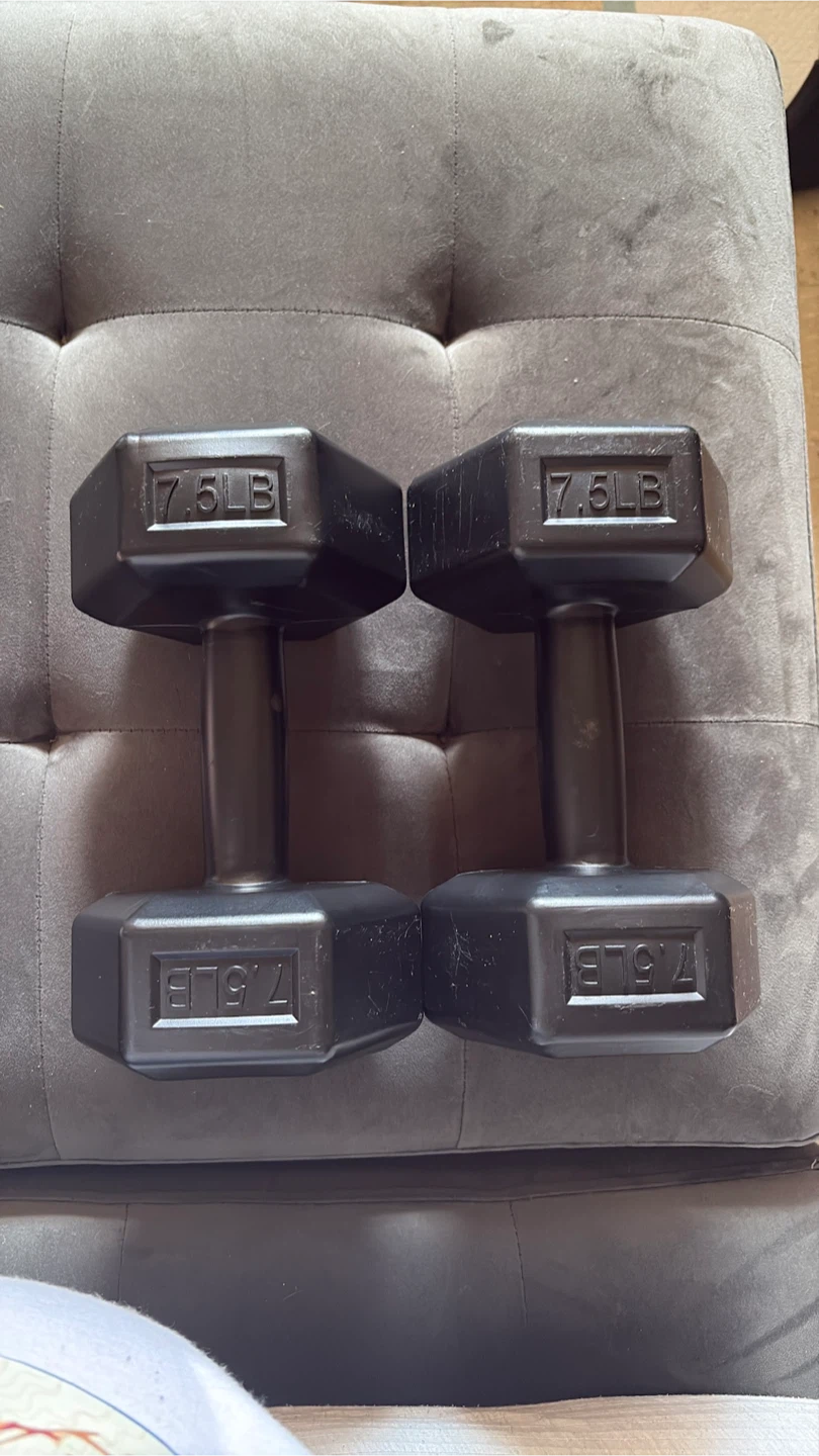 Pair of 7.5LB Dumbbells