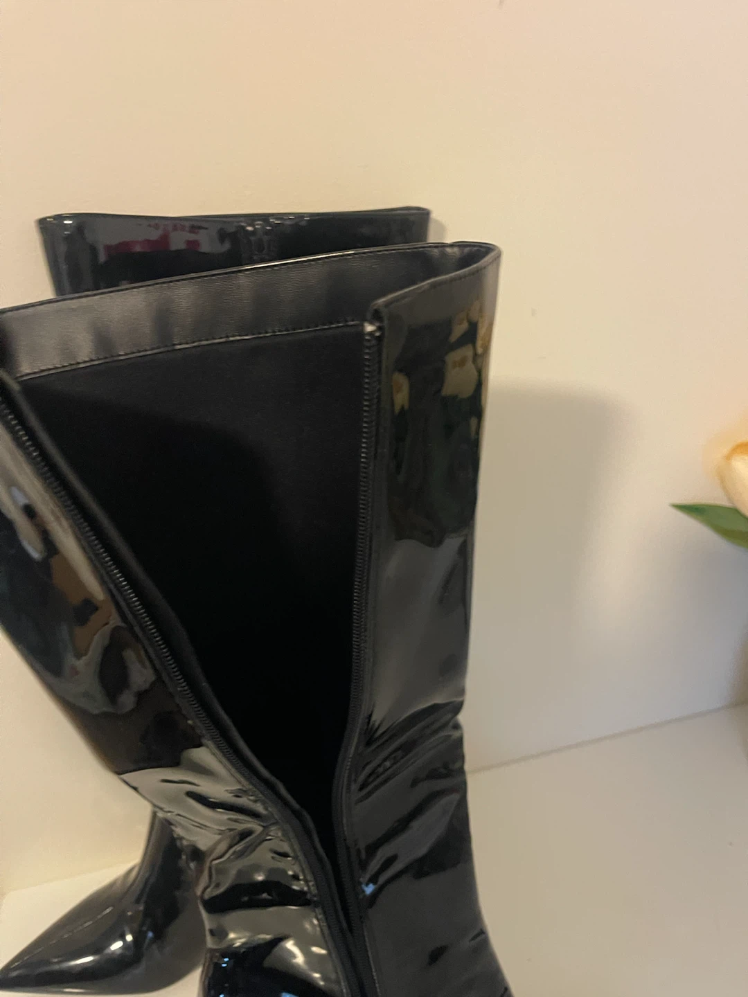 Black Patent Stiletto Boots - photo 2