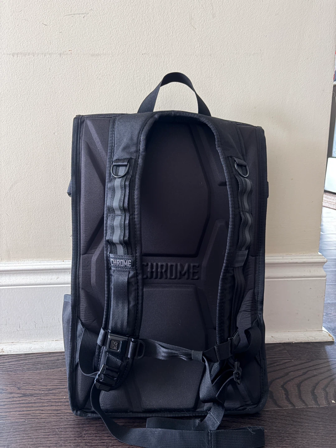 Chrome Industries Barrage 22L - photo 2