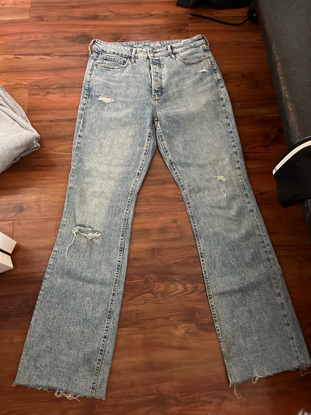 Old Navy High-Waisted Flare Jeans Size 8