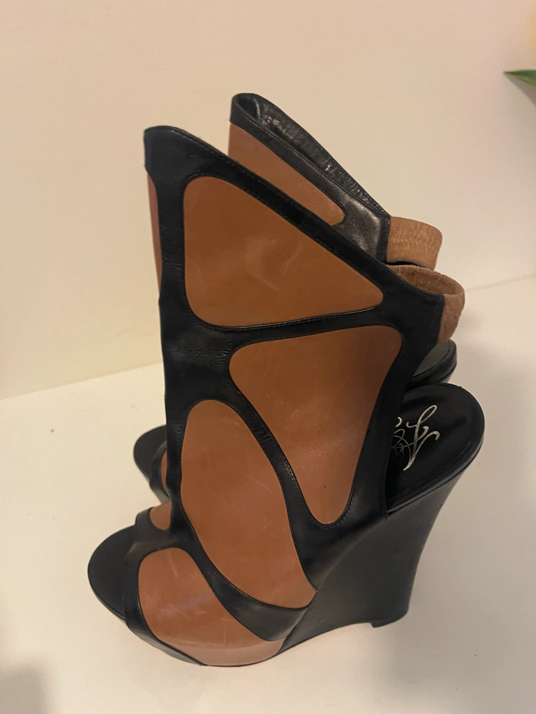 Black & Tan Leather Wedge Sandals - photo 3
