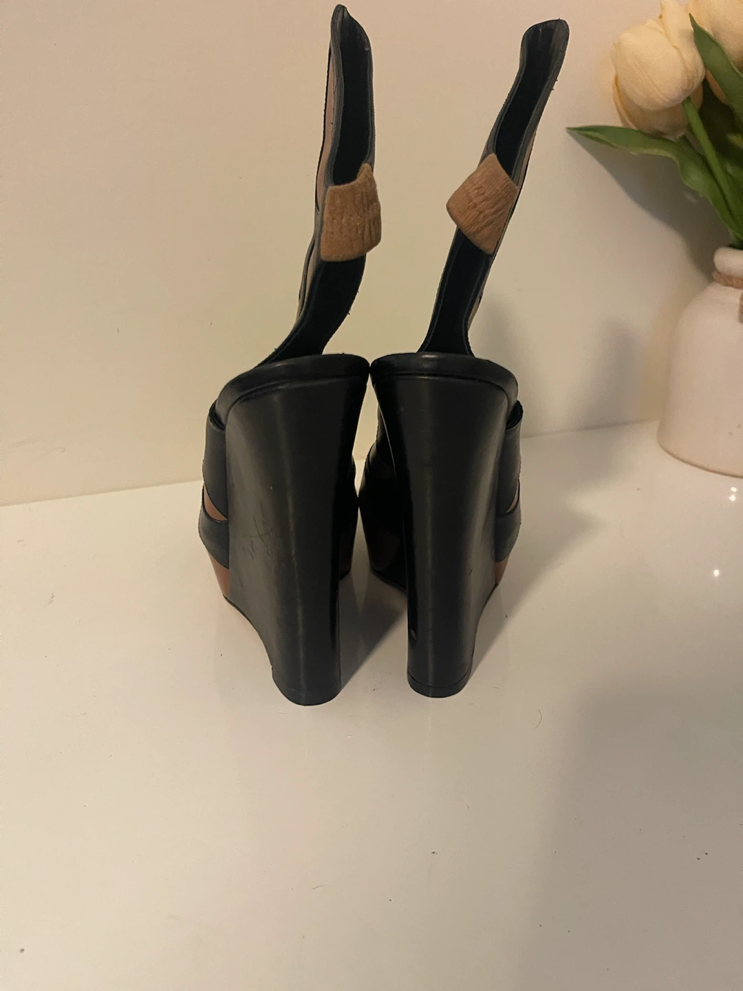 Black & Tan Leather Wedge Sandals - photo 5
