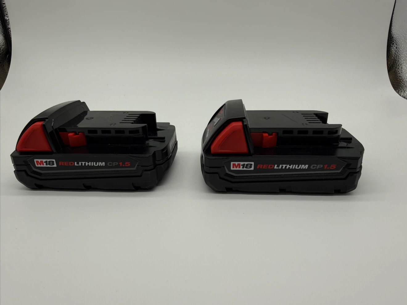 Milwaukee M18 Compact 1.5 Ah REDLITHIUM Battery 2 Pack - photo 3