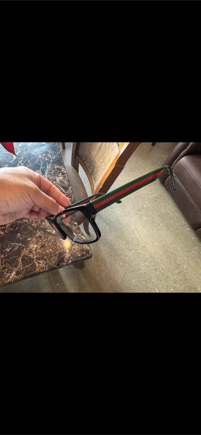 Gucci Glasses with Case - photo 3