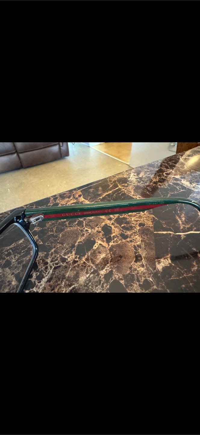 Gucci Glasses with Case - photo 4