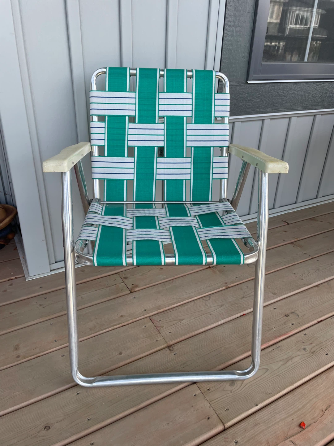 Vintage Green and White Webbed Lawn Chair