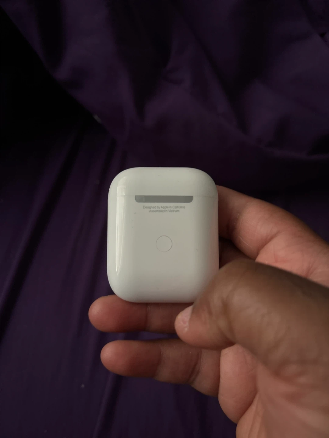 Apple AirPods Wireless Earbuds with Charging Case - photo 3