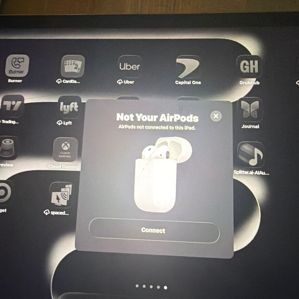 Apple AirPods with Wireless Charging Case - photo 2