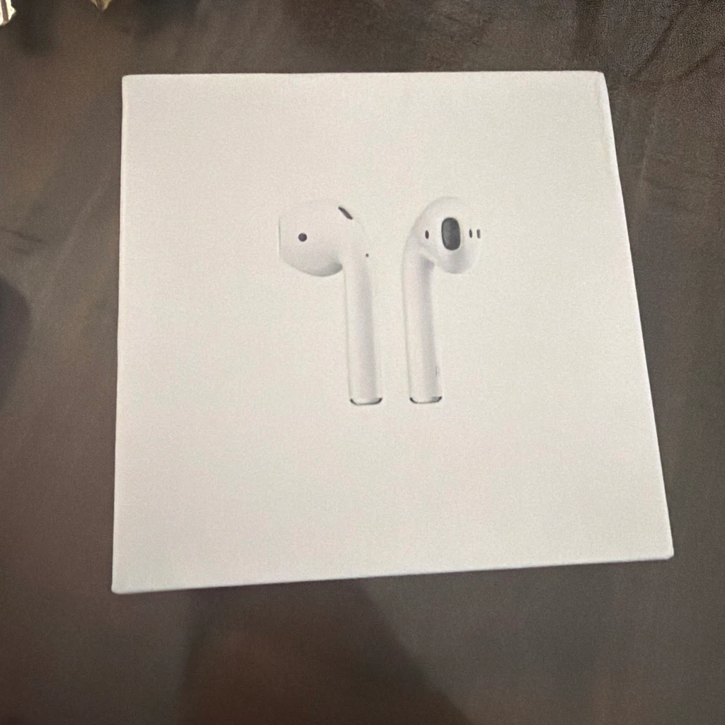Apple AirPods with Wireless Charging Case - photo 3
