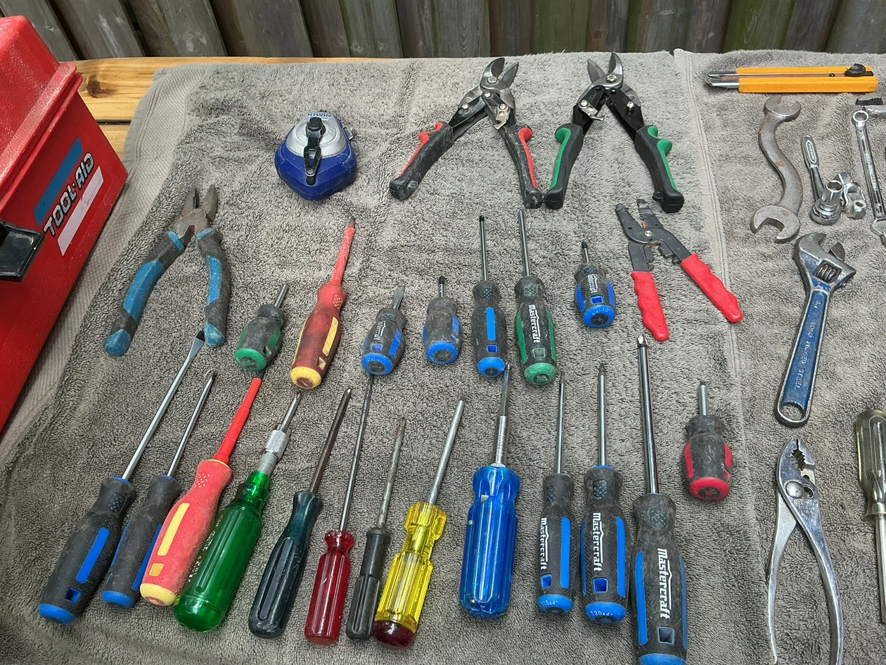 Assorted Hand Tools ! - photo 4