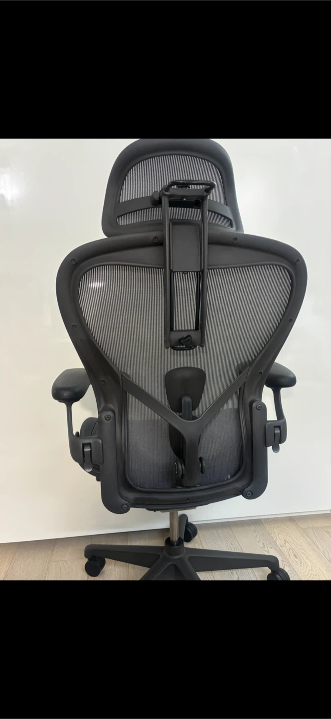 Herman Miller Aeron Chair (Full Option) + Cushion Included - photo 5