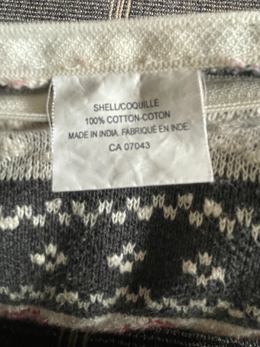 Winter themed over-sized cushion and throw blanket - photo 2