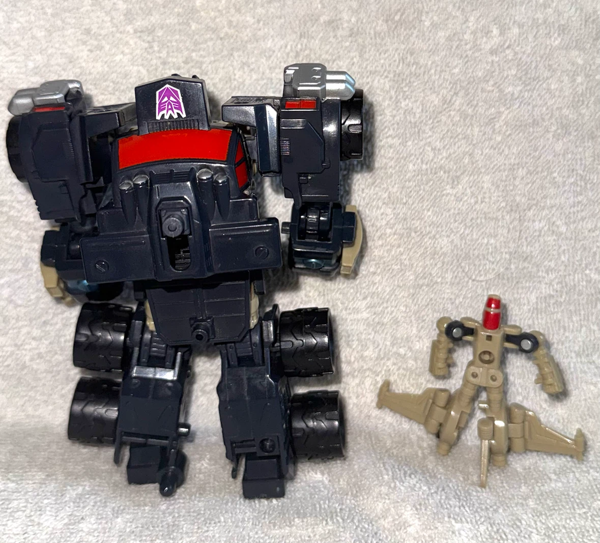 Transformers Armada Nemesis Prime complete with Run-over - photo 2