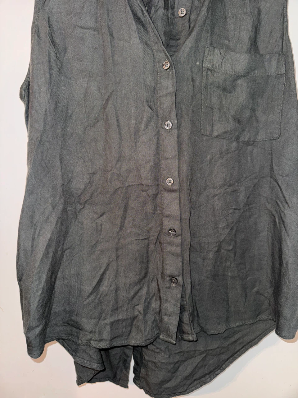 Sleeveless Button-Up Shirt - photo 2