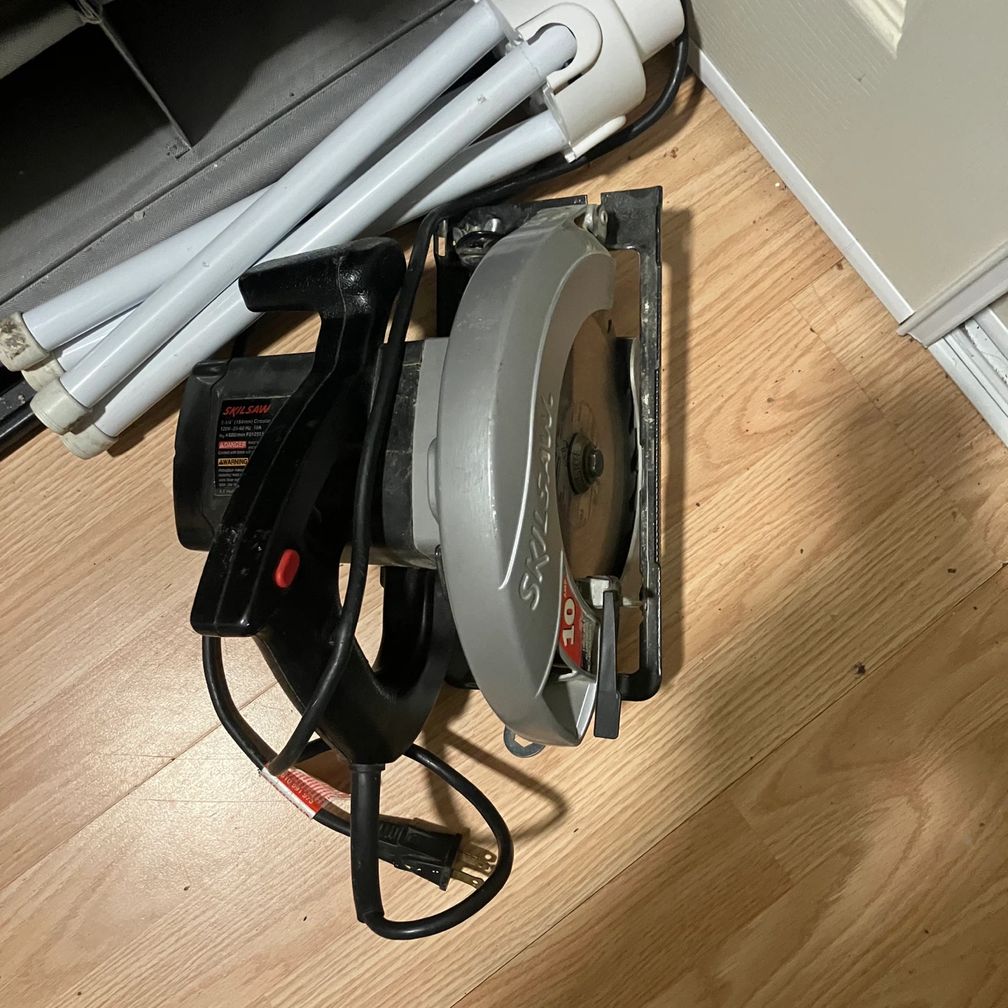 SKILSAW 7-3/4" Circular Saw