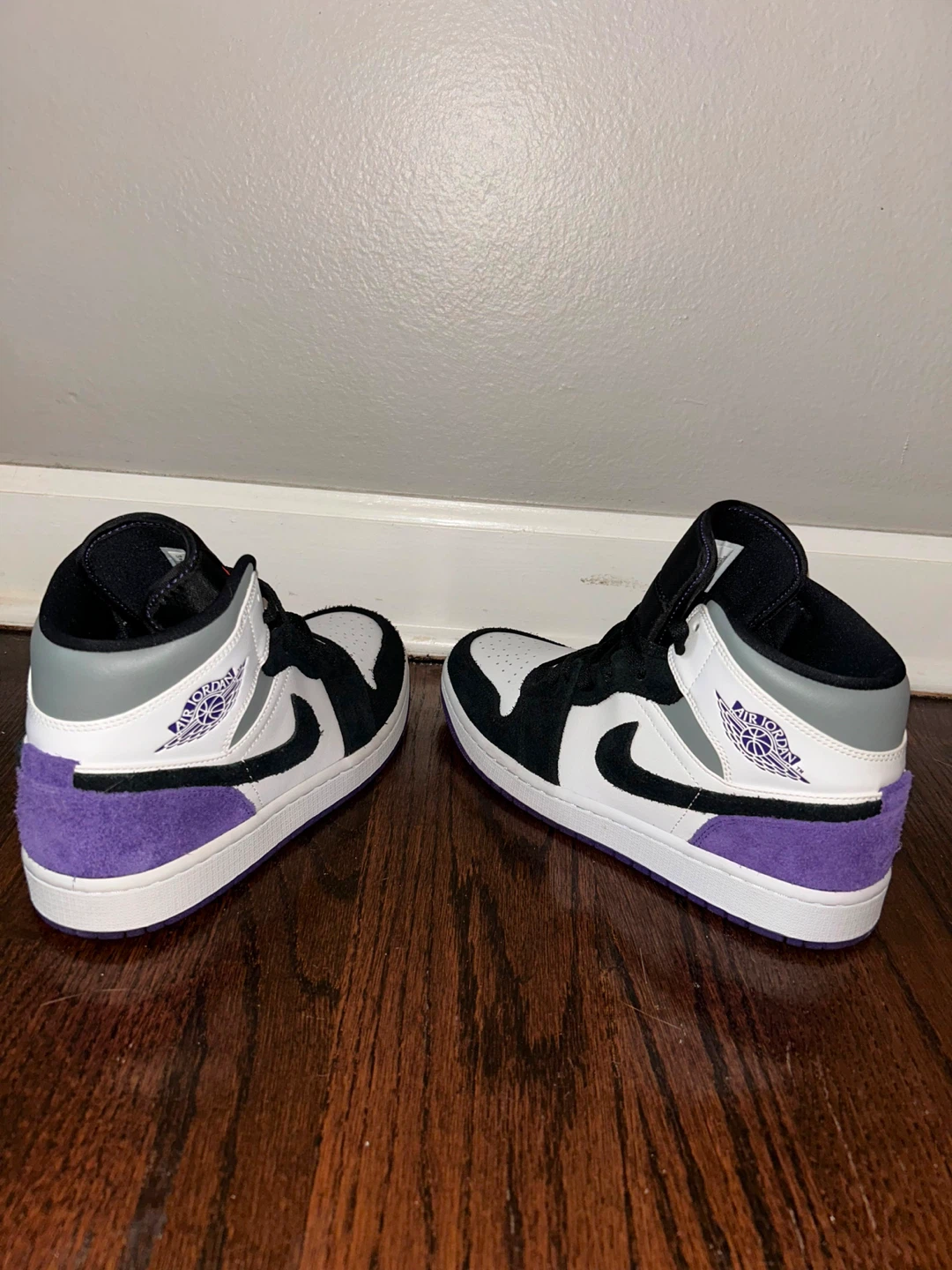 Air Jordan 1 Mid SE Men's Size 9 - photo 3