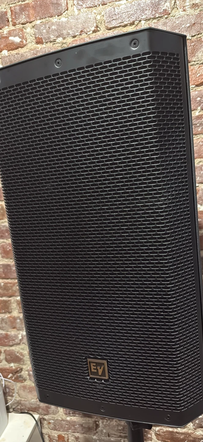 Electro-Voice ZLX-12P G2 12" Powered Loudspeaker - photo 3